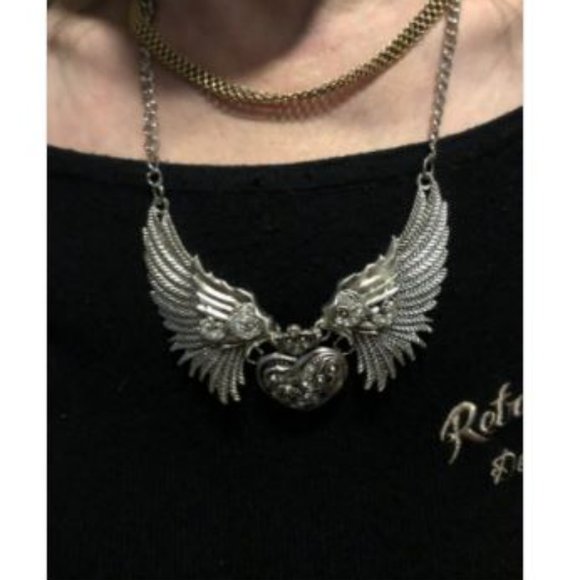 Winged Heart Necklace Crystals Silver Tone - Picture 2 of 4